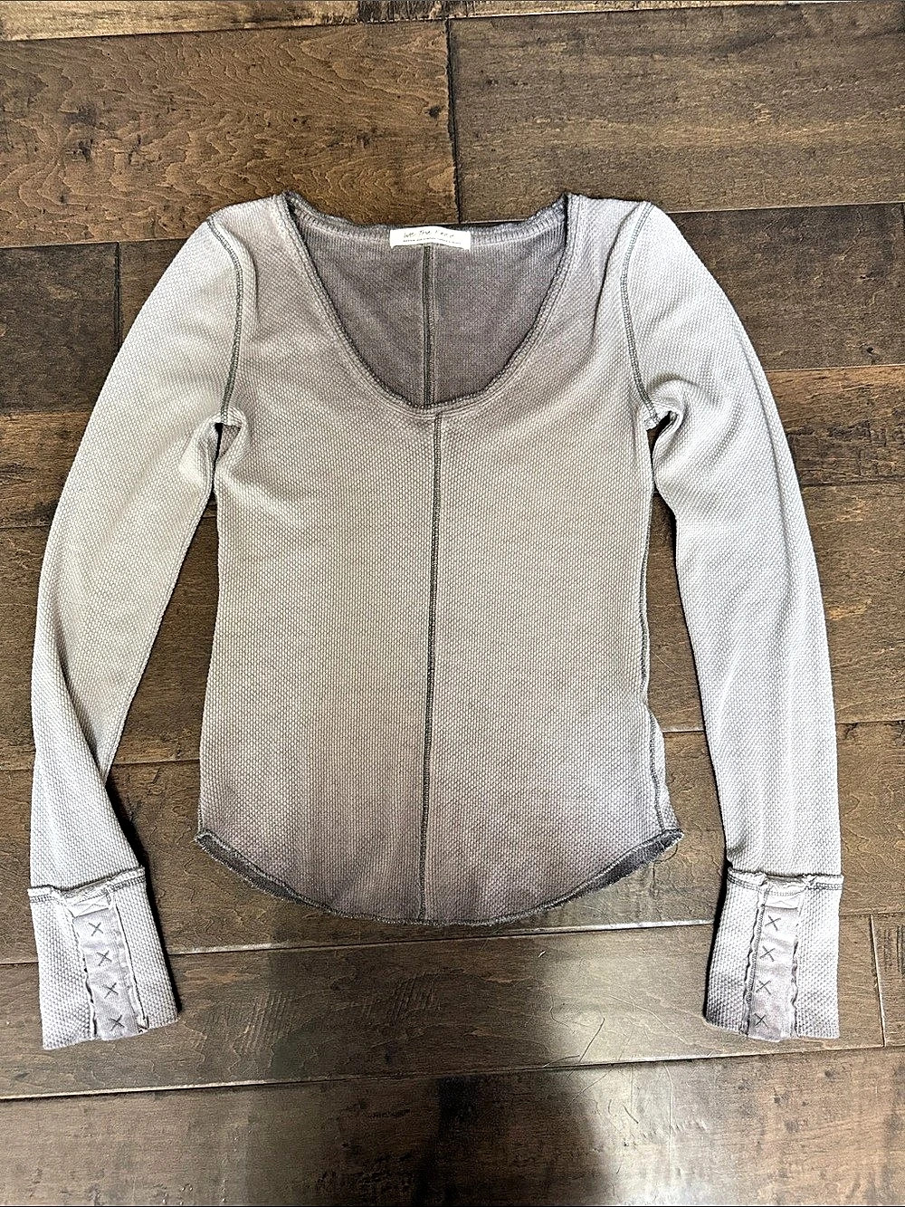 We The Free Long Sleeve Scoop Neck Gray Size Medium